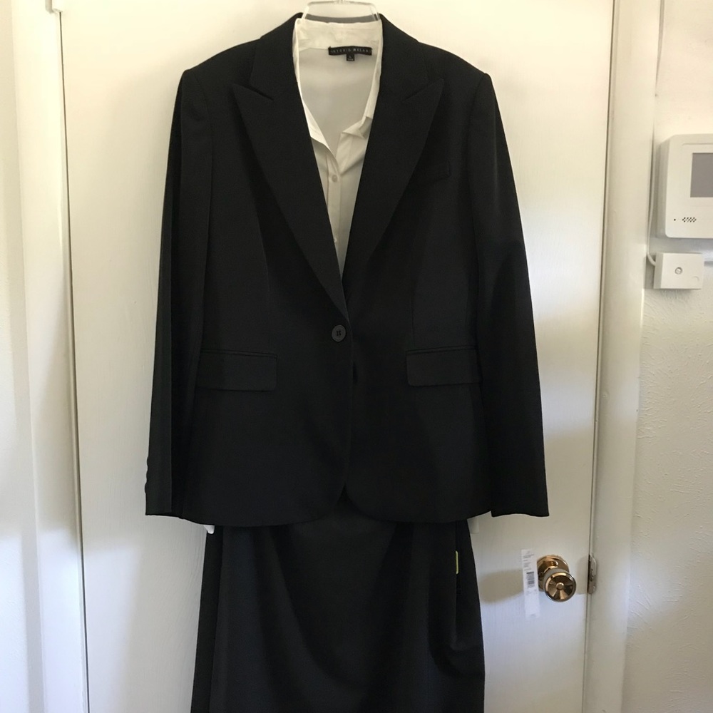 Business Suit/Skirt